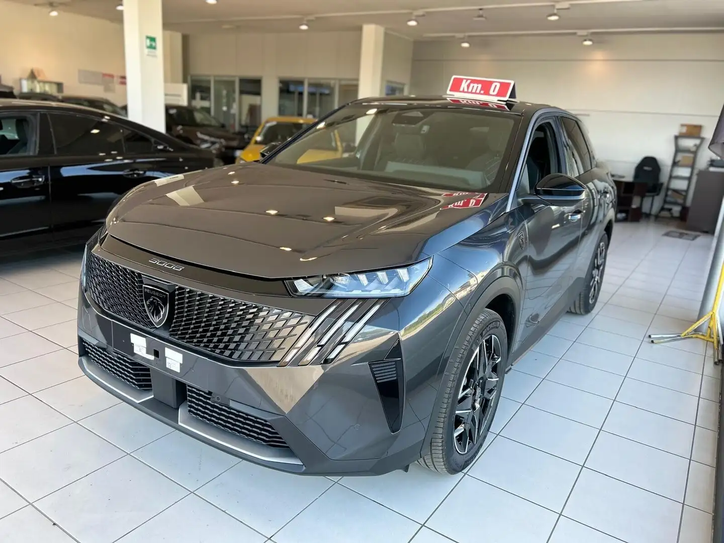Peugeot 3008 GT Hybrid 145 e-DCS6 KM 0 Grigio - 1