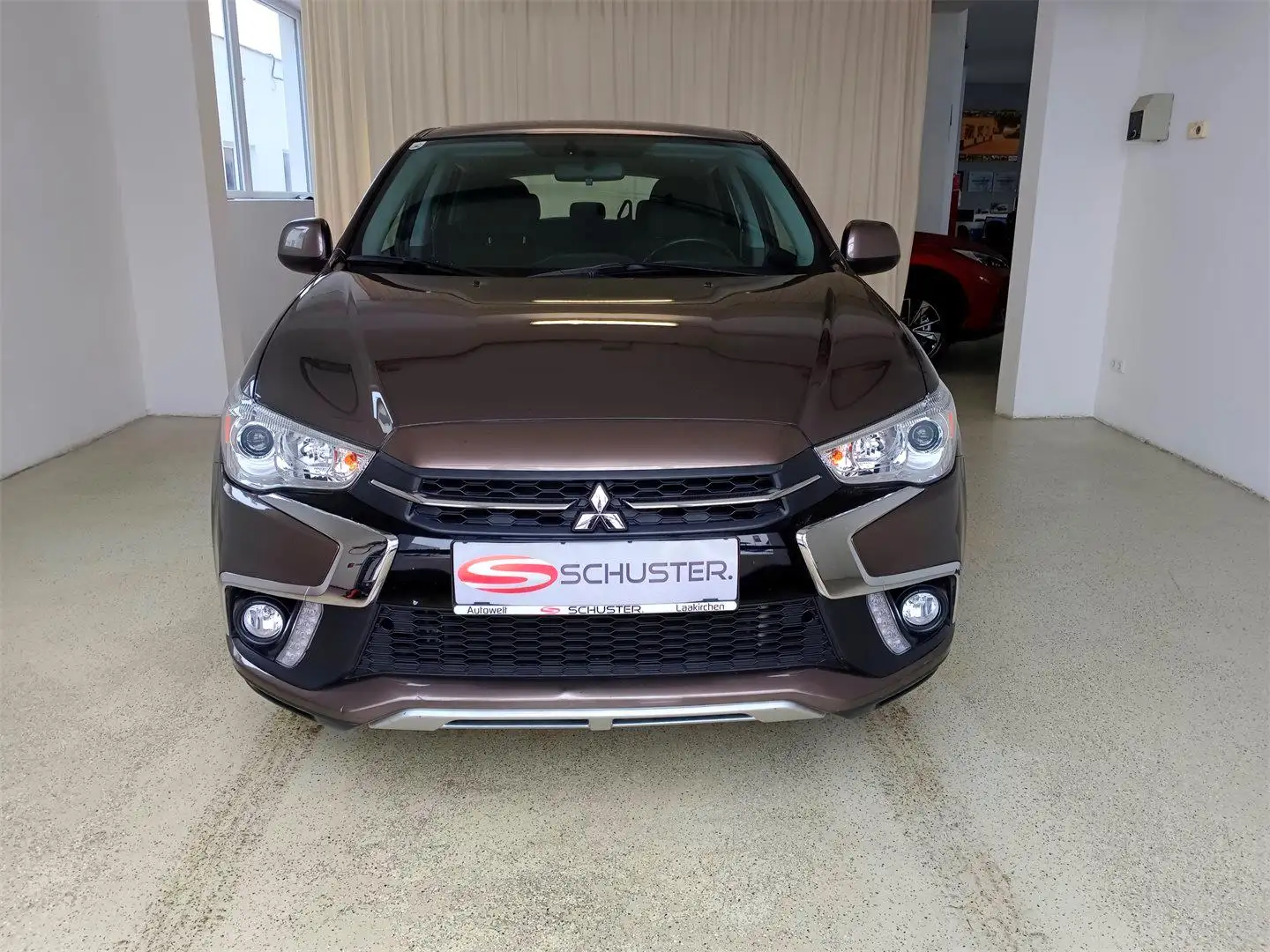 Mitsubishi ASX 1,6 MIVEC 2WD Brun - 2