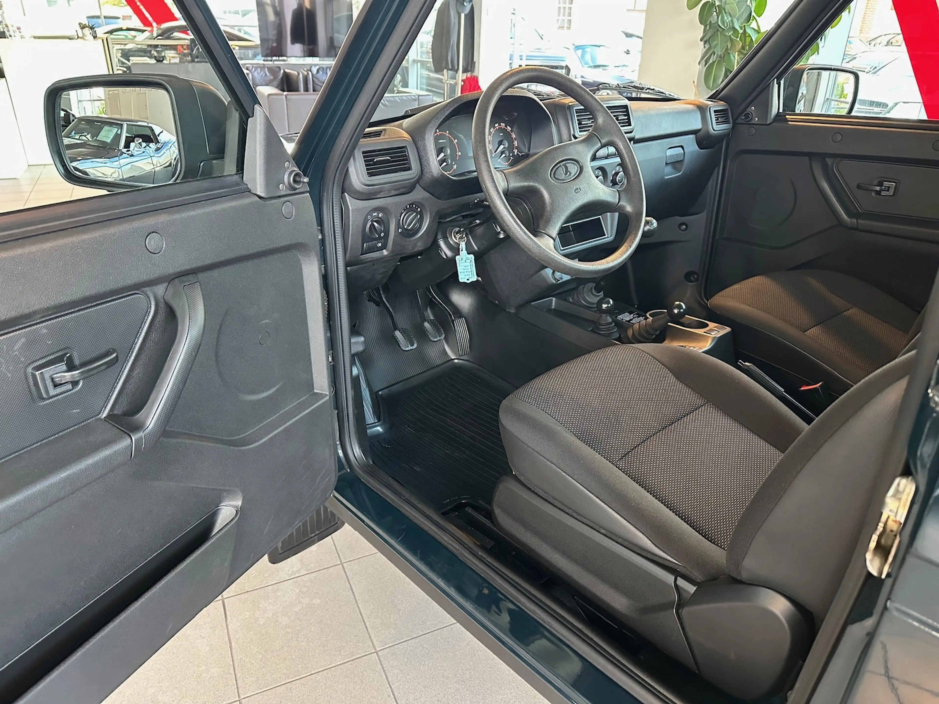Lada Taiga Niva Legend 4x4 |Nur 10.TKM|MwSt| — photo 10