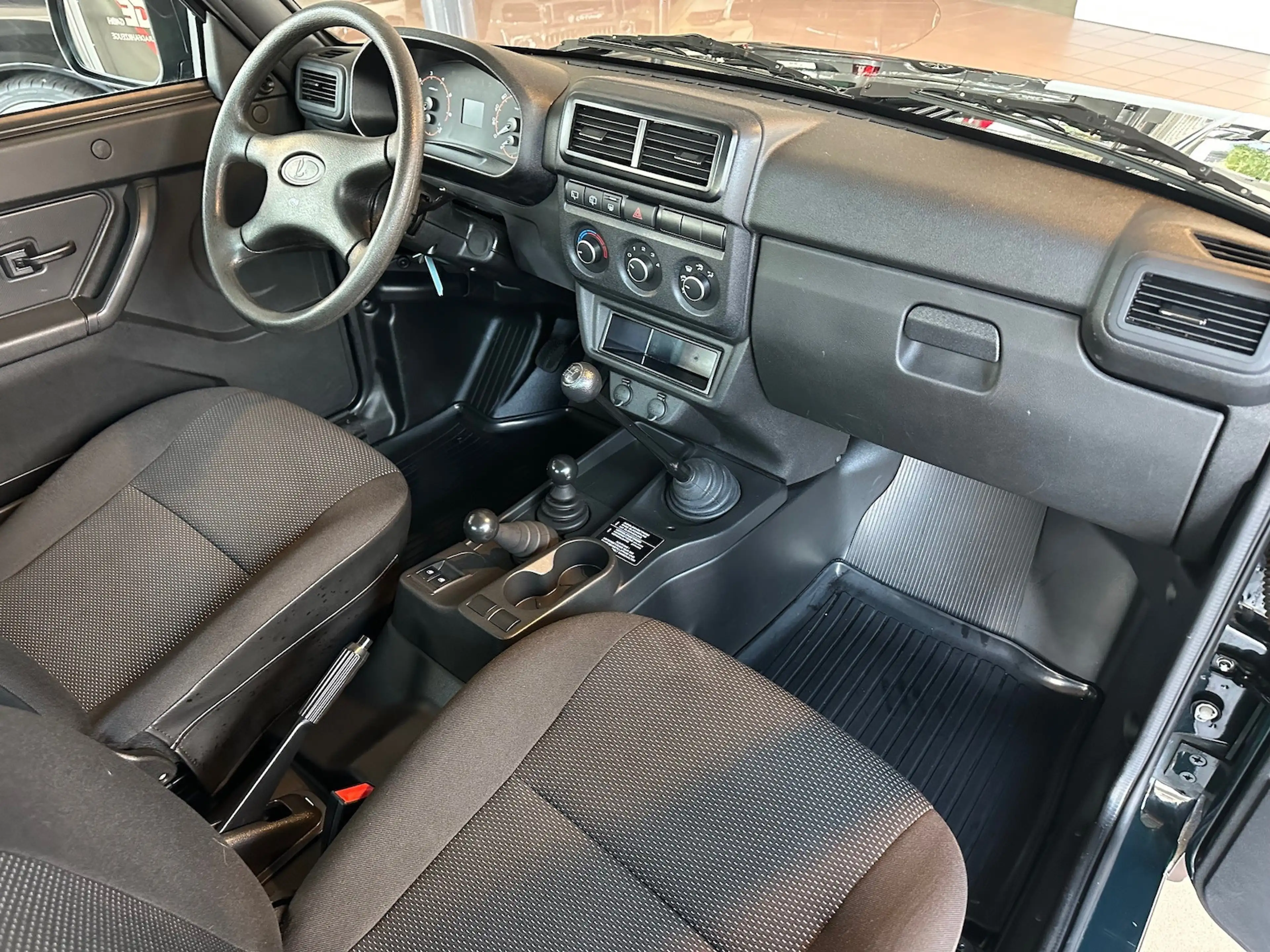 Lada Taiga Niva Legend 4x4 |Nur 10.TKM|MwSt| — photo 15