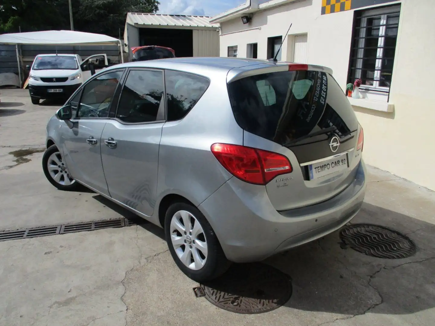 Opel Meriva 1.7 CDTI - 110 FAP Cosmo Gris - 2
