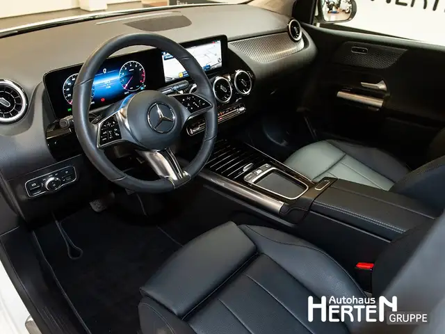 Mercedes-Benz B-Class view 8