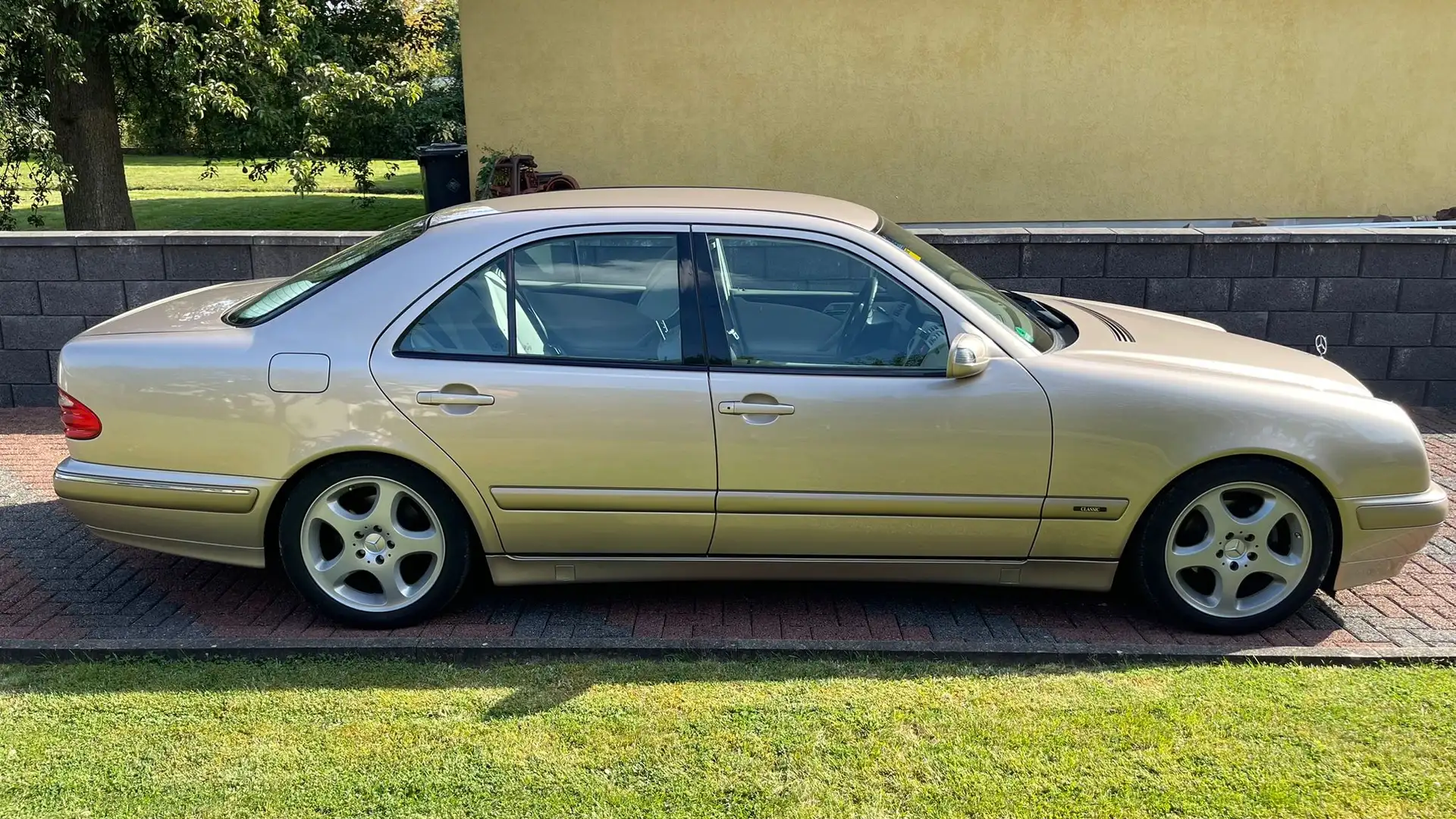 Mercedes-Benz E 200 Kompressor Classic mit LPG Gasanlage noch Garantie Altın - 2