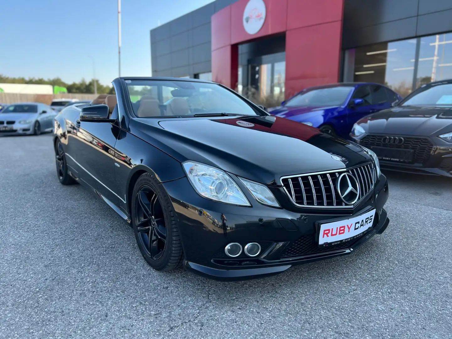 Mercedes-Benz E 220 E-Klasse E 220 CDI BlueEFFICIE Schwarz - 1