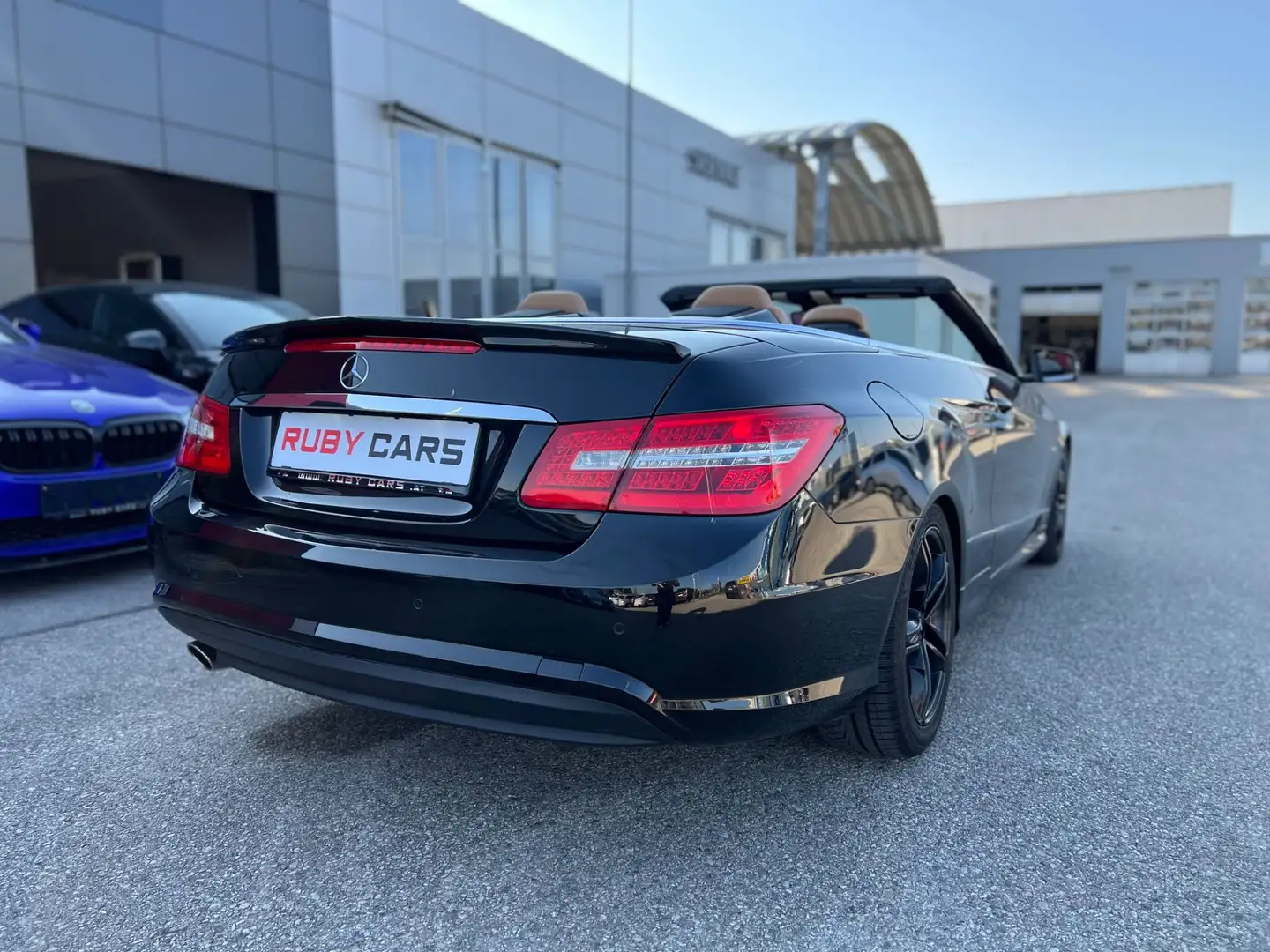 Mercedes-Benz E 220 E-Klasse E 220 CDI BlueEFFICIE Schwarz - 2