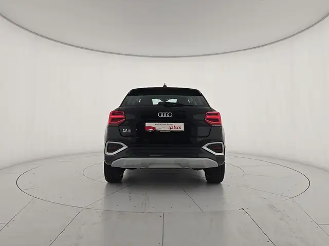 Audi Q2 view 4