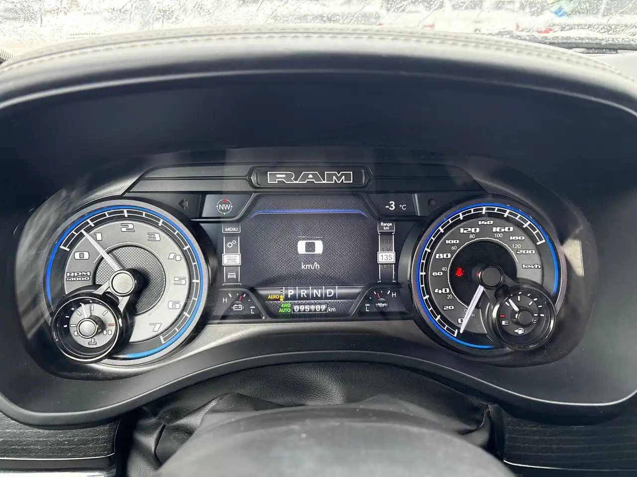 RAM 1500 снимка RAM 1500