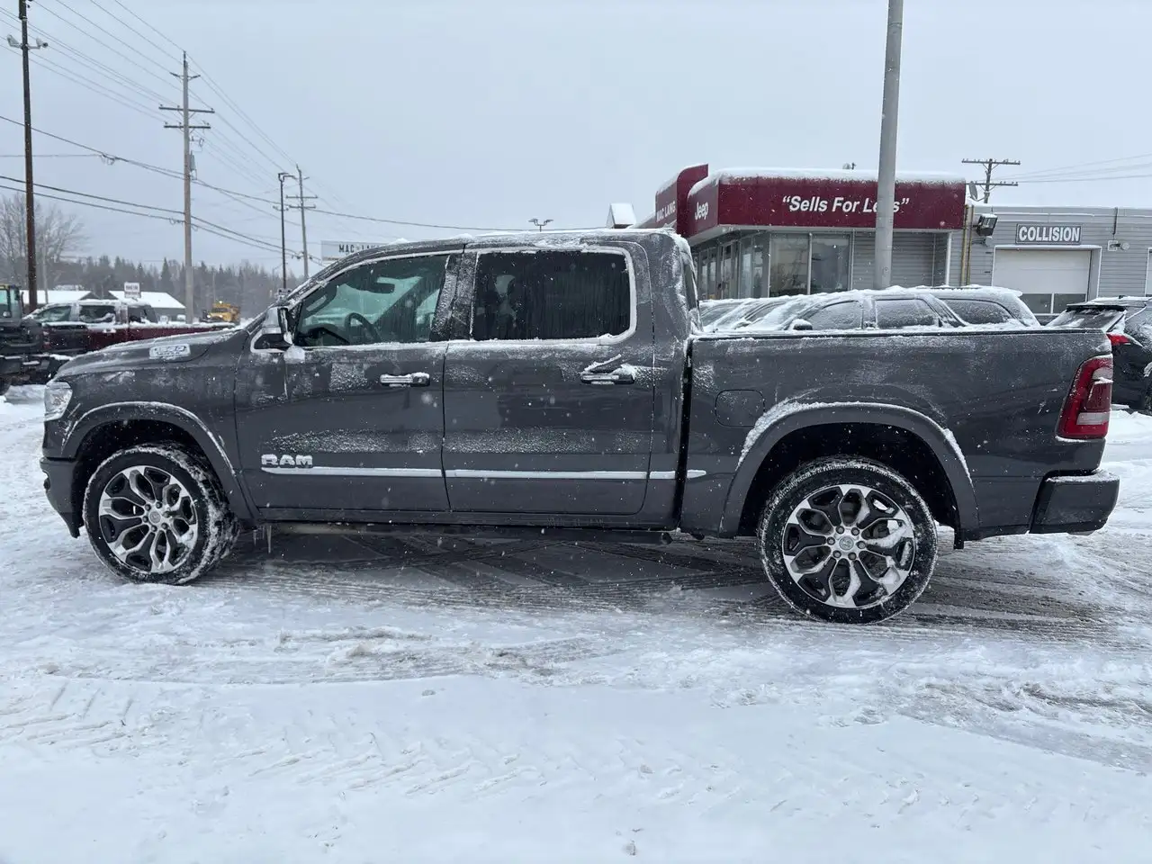 RAM 1500 снимка RAM 1500