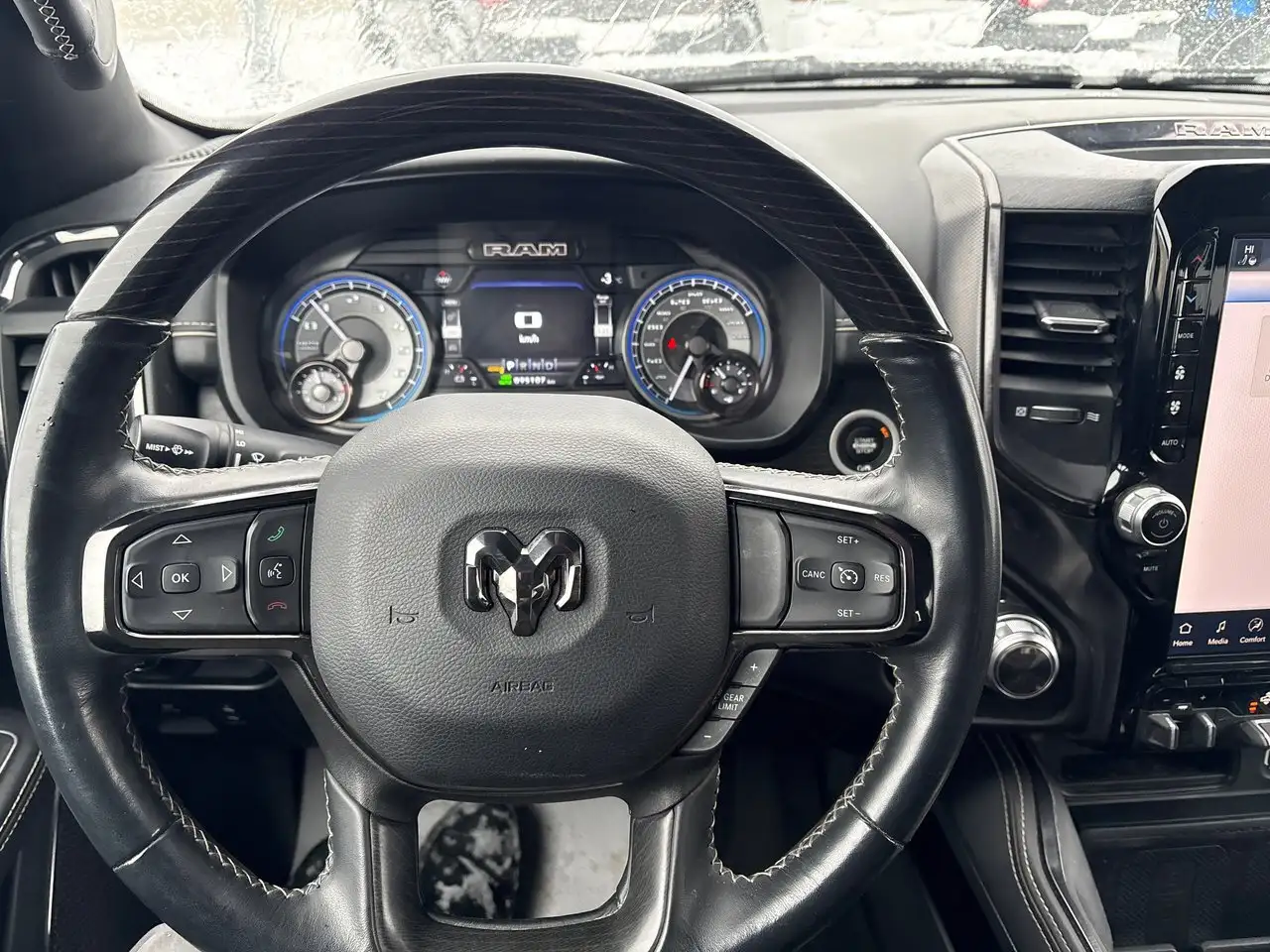 RAM 1500 снимка RAM 1500