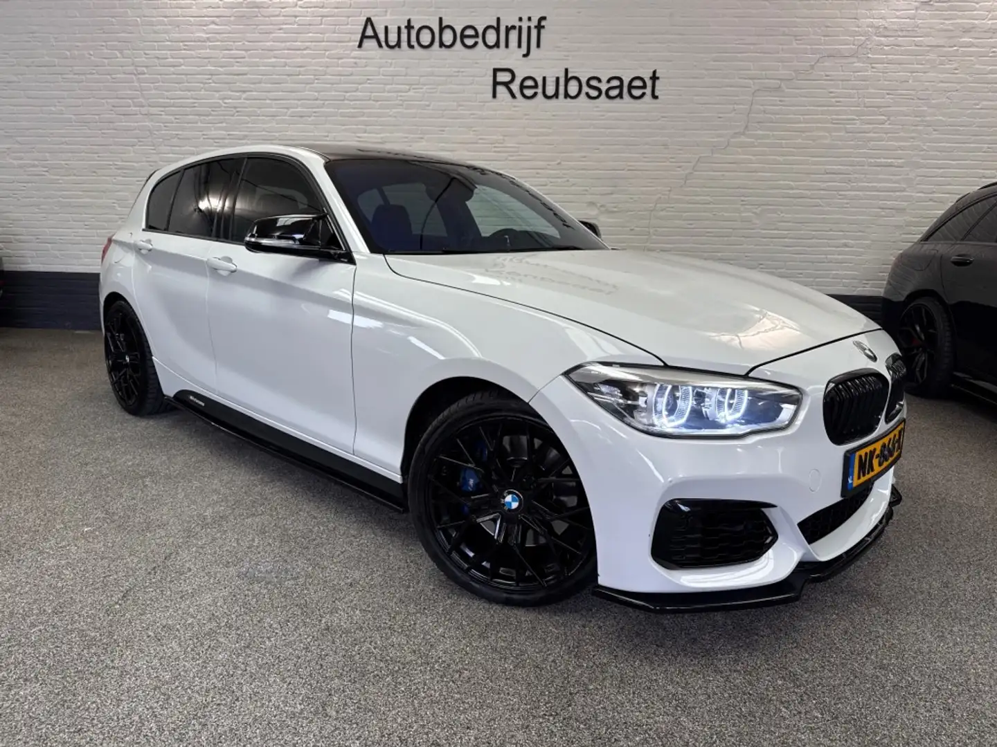 BMW 135 M135I X-Drive 326pk M-Performance Led Maxton Navi Wit - 1