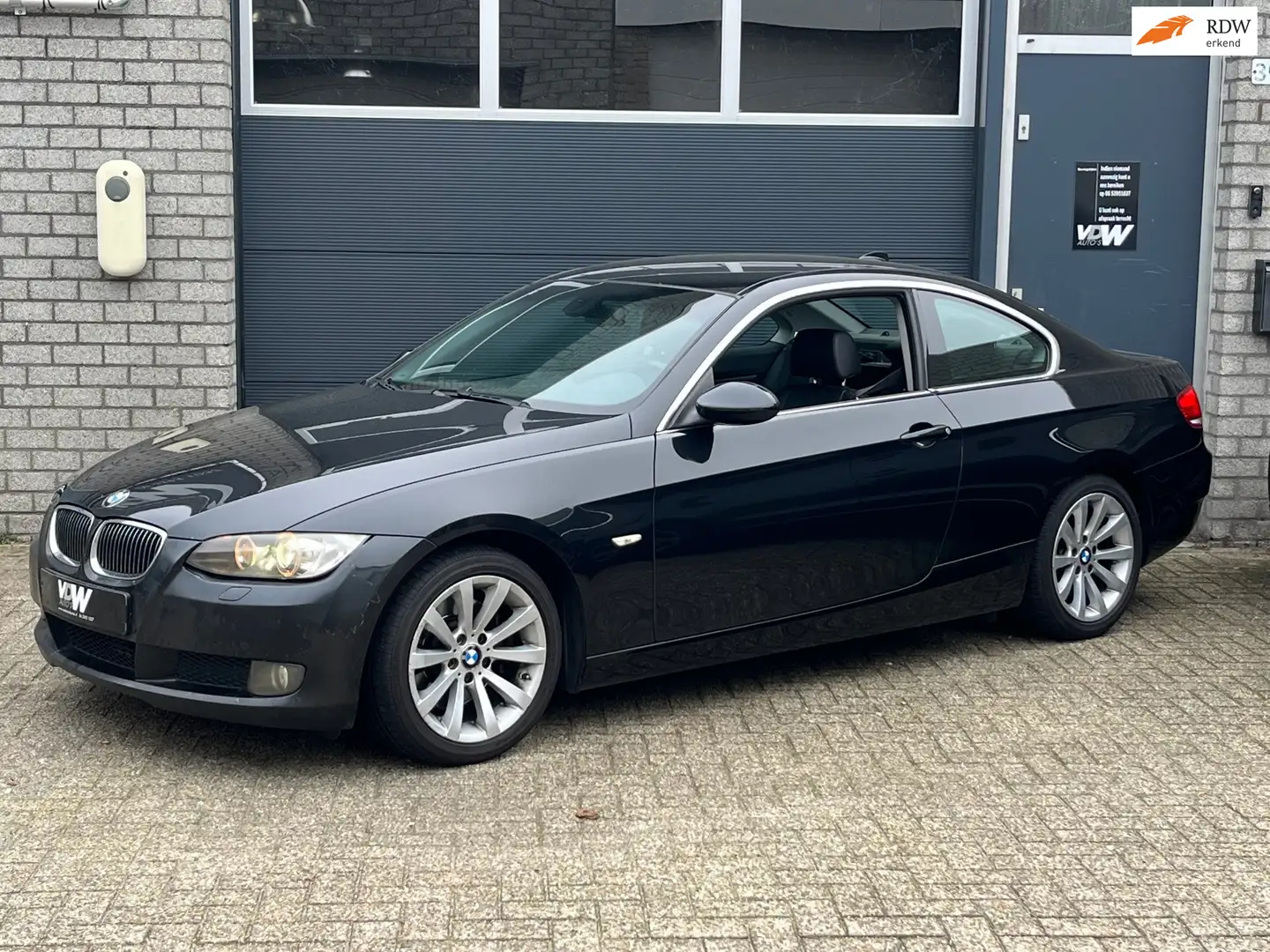 BMW 325 3-serie Coupé 325d High Executive automaat APK 9-1 Schwarz - 1