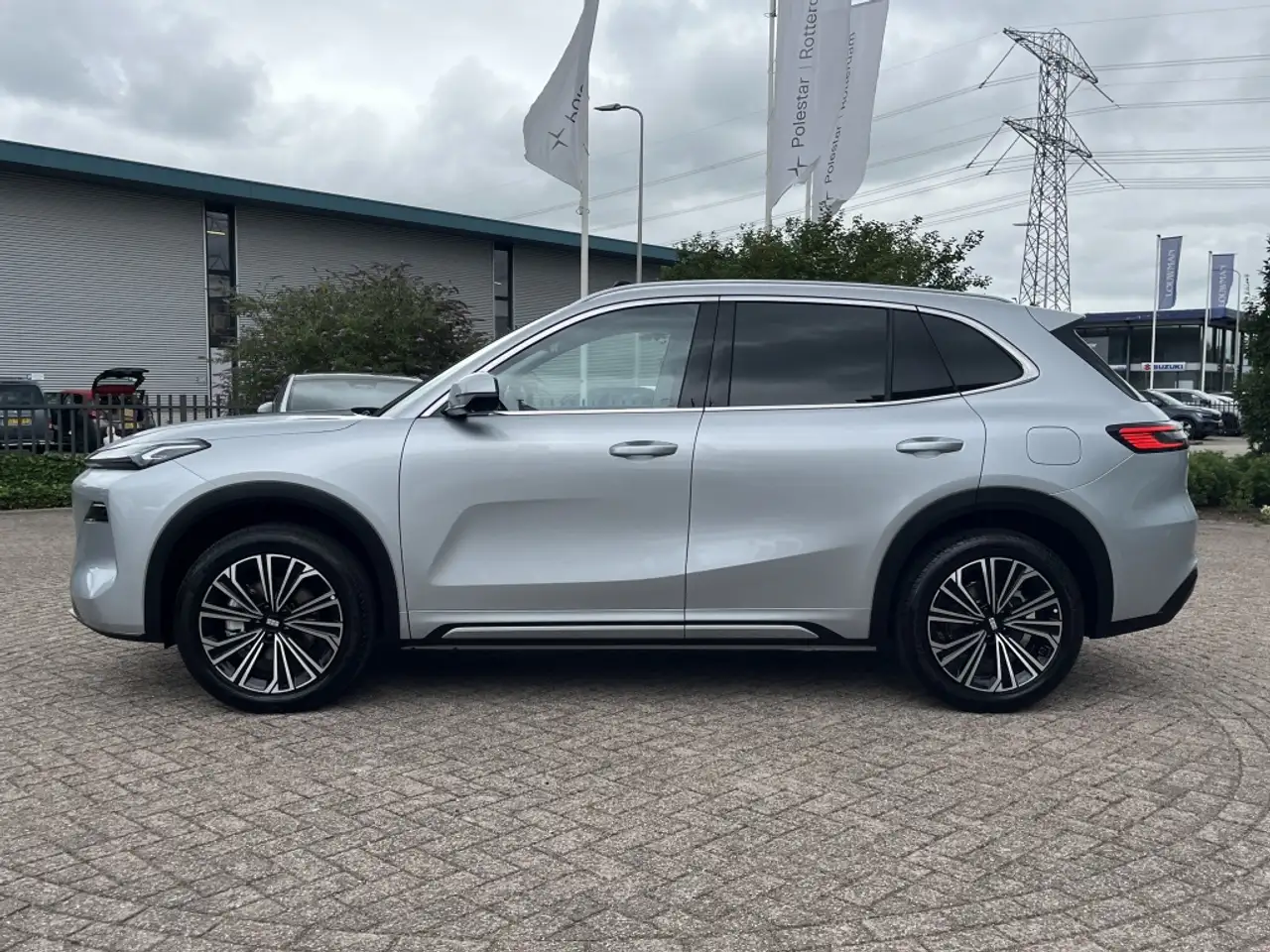 Geely Starray EM-i 2026