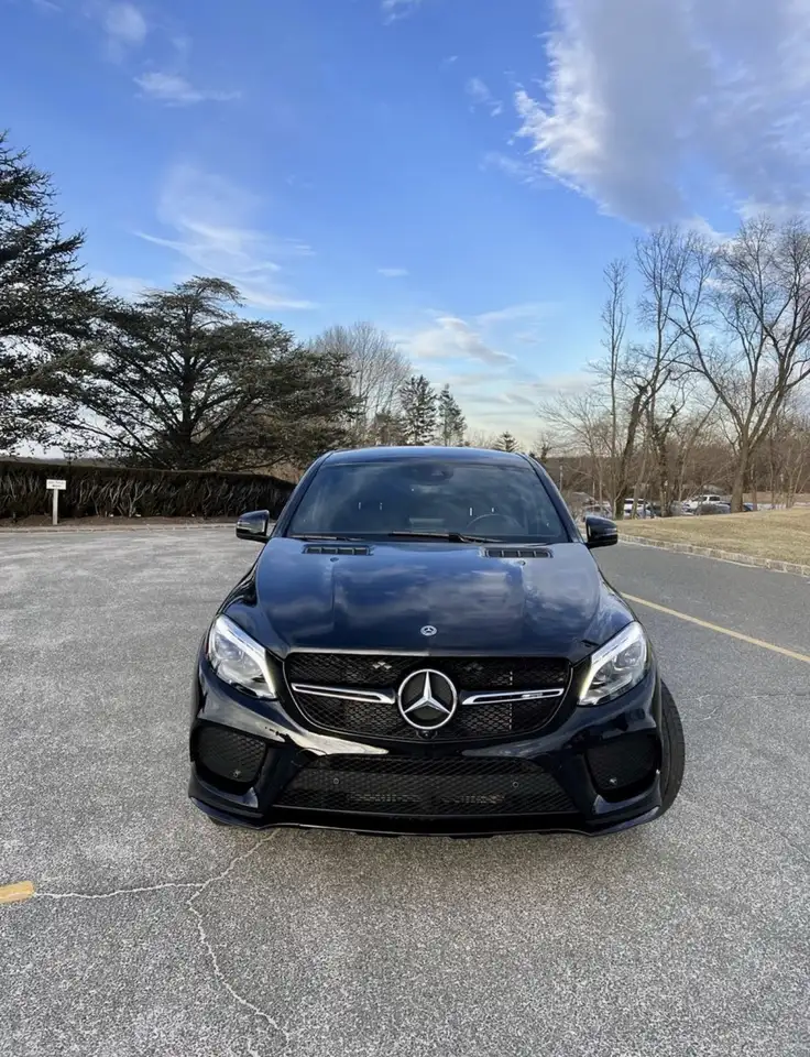 Mercedes-Benz GLE снимка Mercedes-Benz GLE