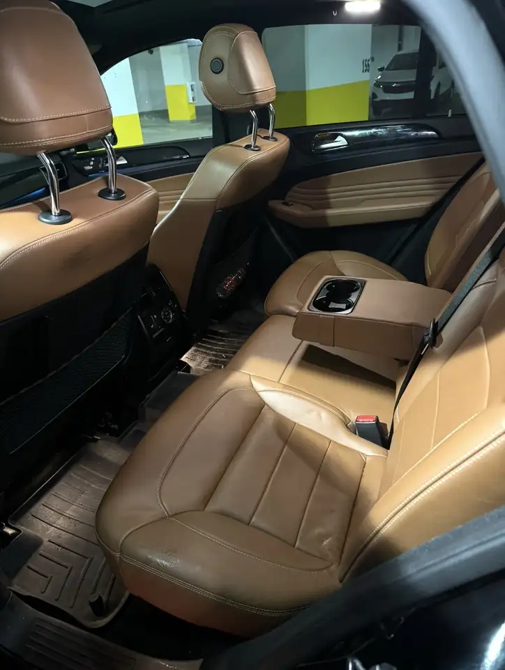 Mercedes-Benz GLE снимка Mercedes-Benz GLE