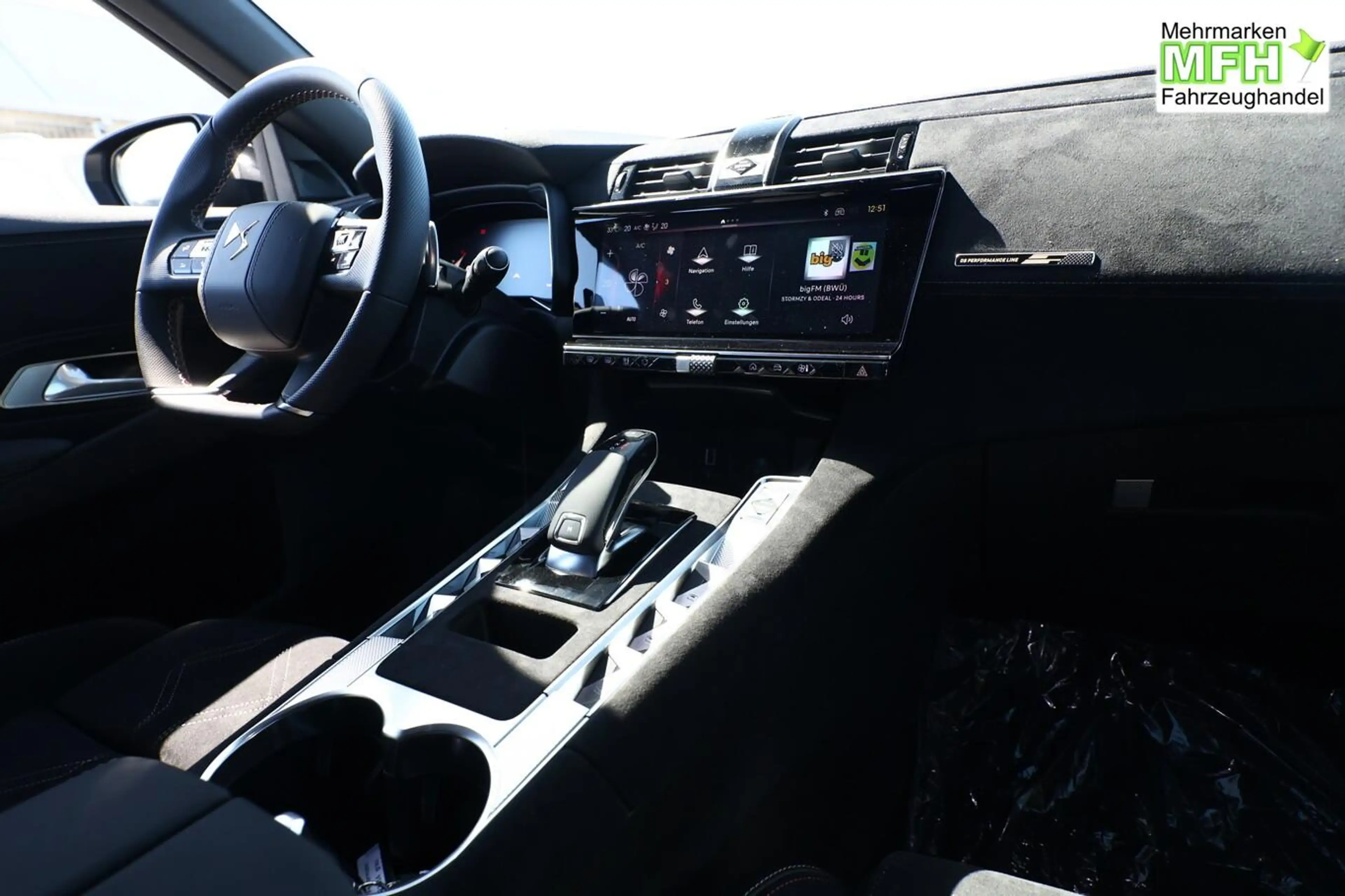 DS Automobiles DS 7 Performance Line eHK 360° ACC eSitze SHZ Nav 96... — photo 8