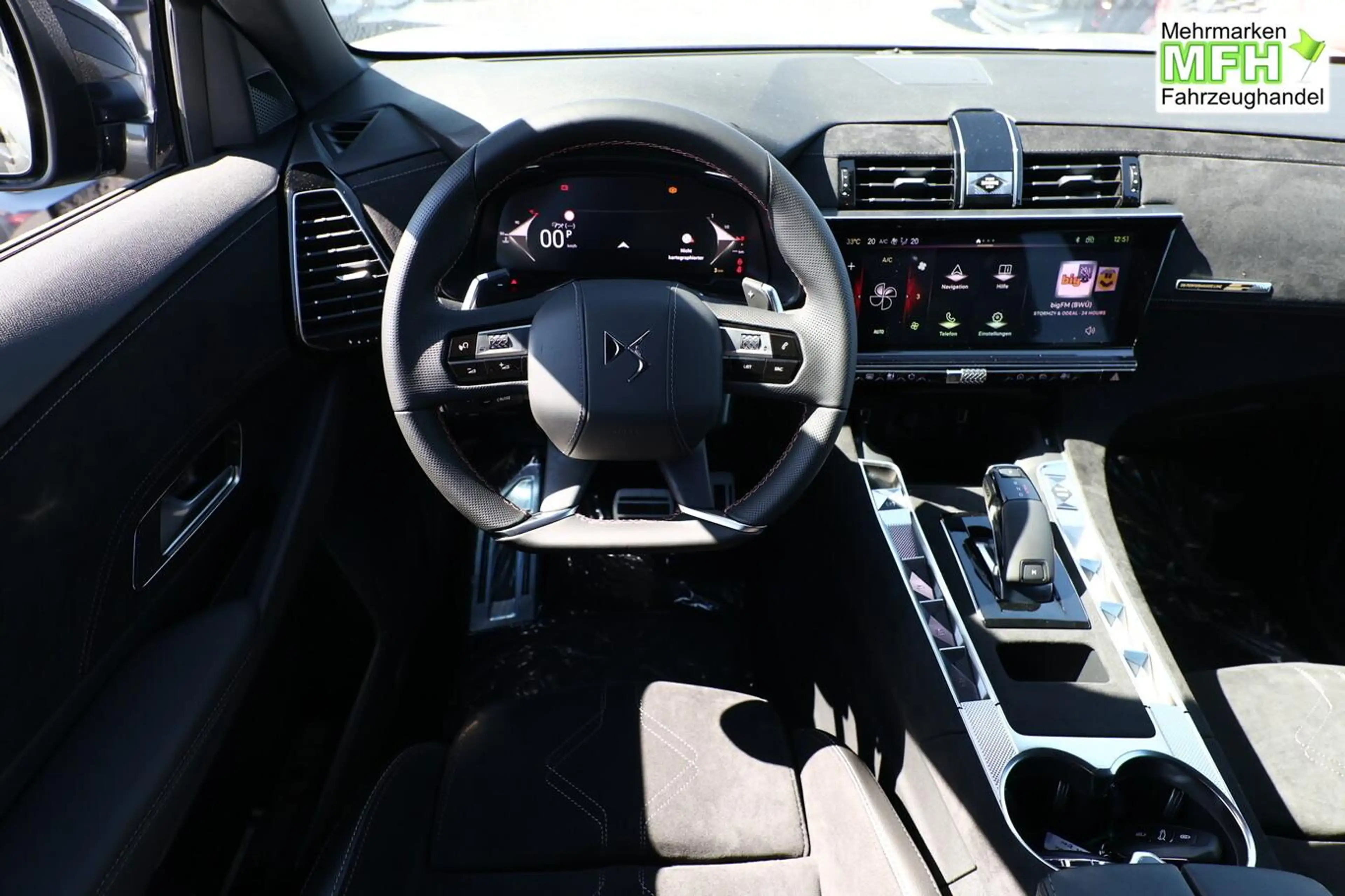 DS Automobiles DS 7 Performance Line eHK 360° ACC eSitze SHZ Nav 96... — photo 6