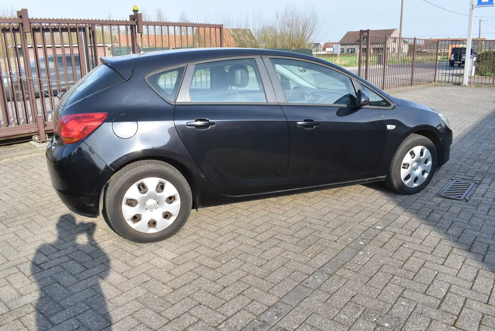 Opel Astra 1.4i Enjoy Airco ***DESTOCKAGE B2B*** 99.000KM!!! Schwarz - 2