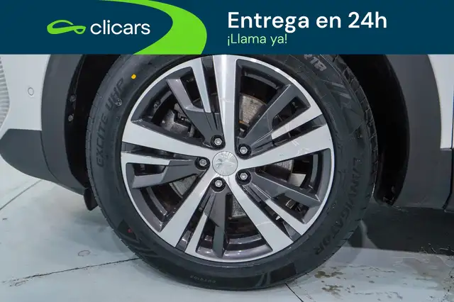 Peugeot 3008 view 11