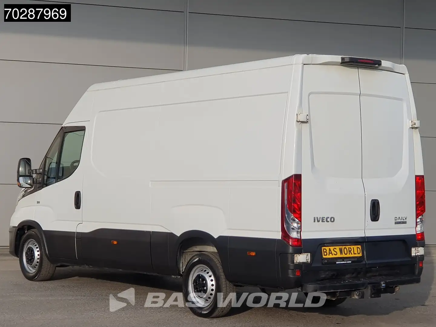 Iveco Daily 35S18 3.0L Automaat L2H2 3,5t Trekhaak 180PK LED N Weiß - 2