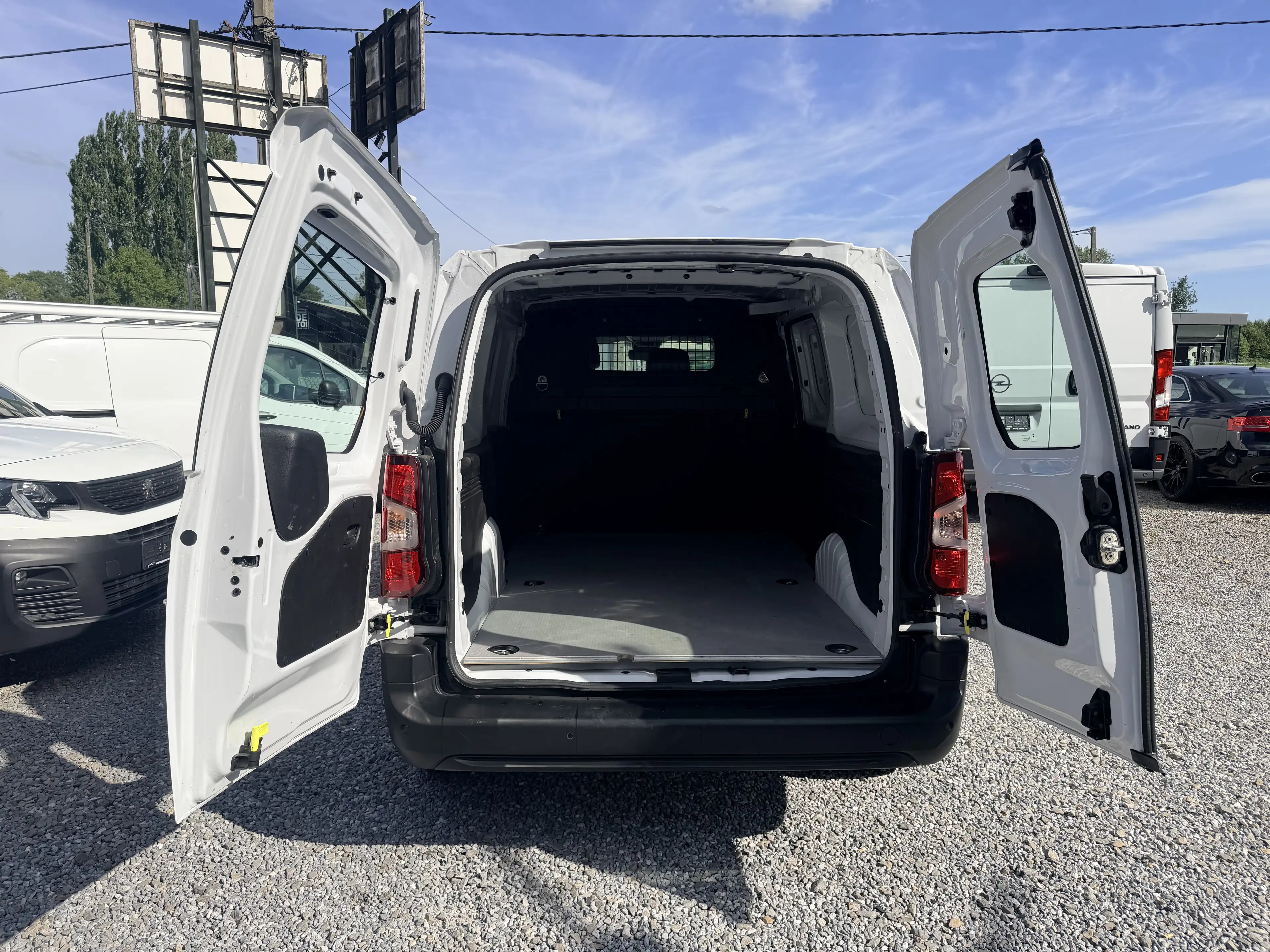 Toyota Proace City 1.5D LONG CHASSIS 9 ANS GARANTIE — photo 7