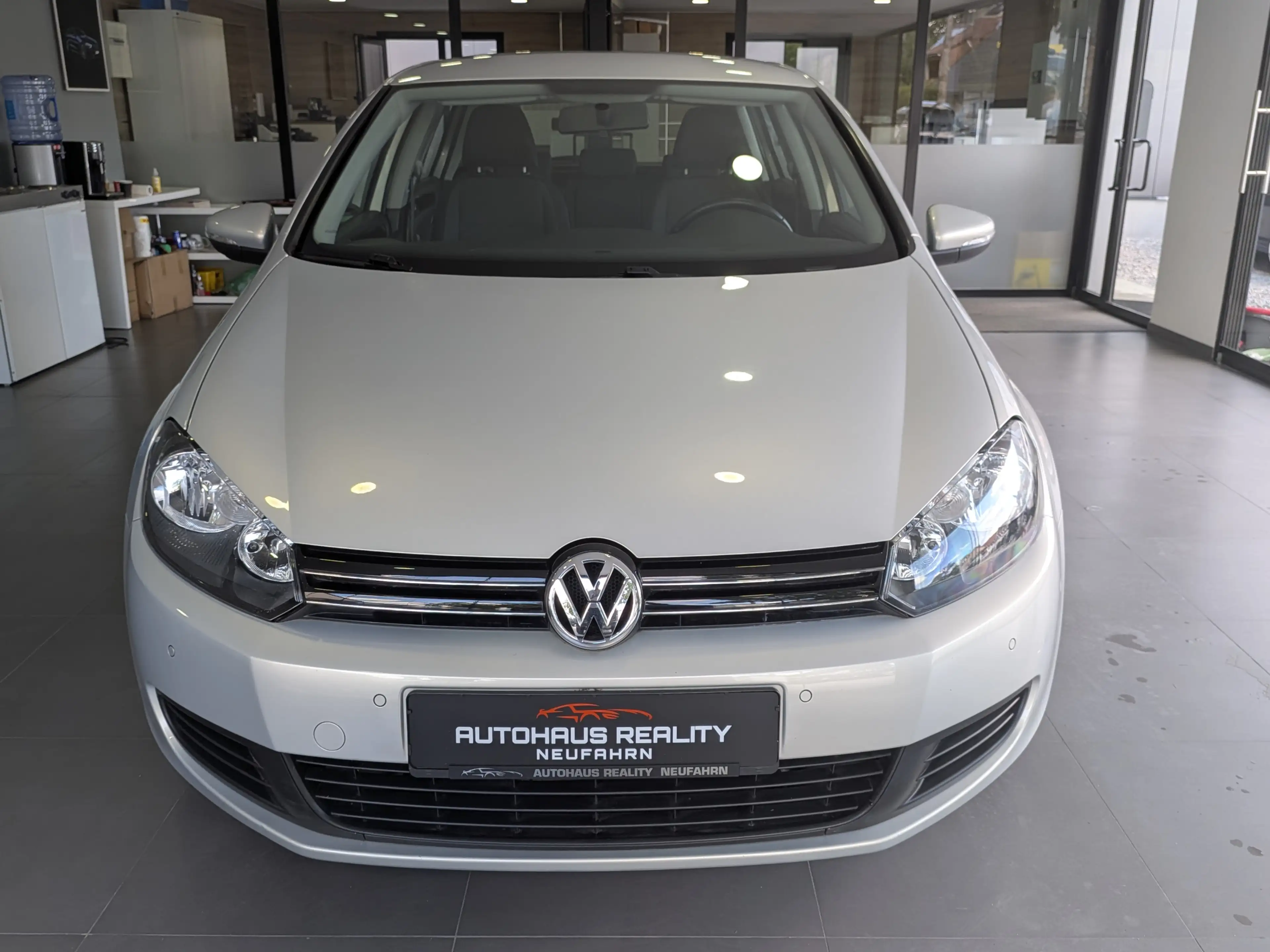 Volkswagen Golf Comfortline +KLIMAANLAGE+PARK ASS.+AHK+PDC+ — photo 2