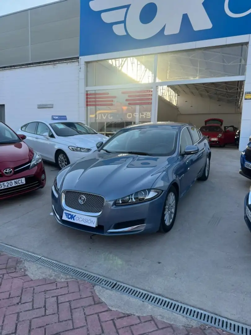 Jaguar XF Sportbrake 2.2 Diesel Premium Luxury Aut. Azul - 1