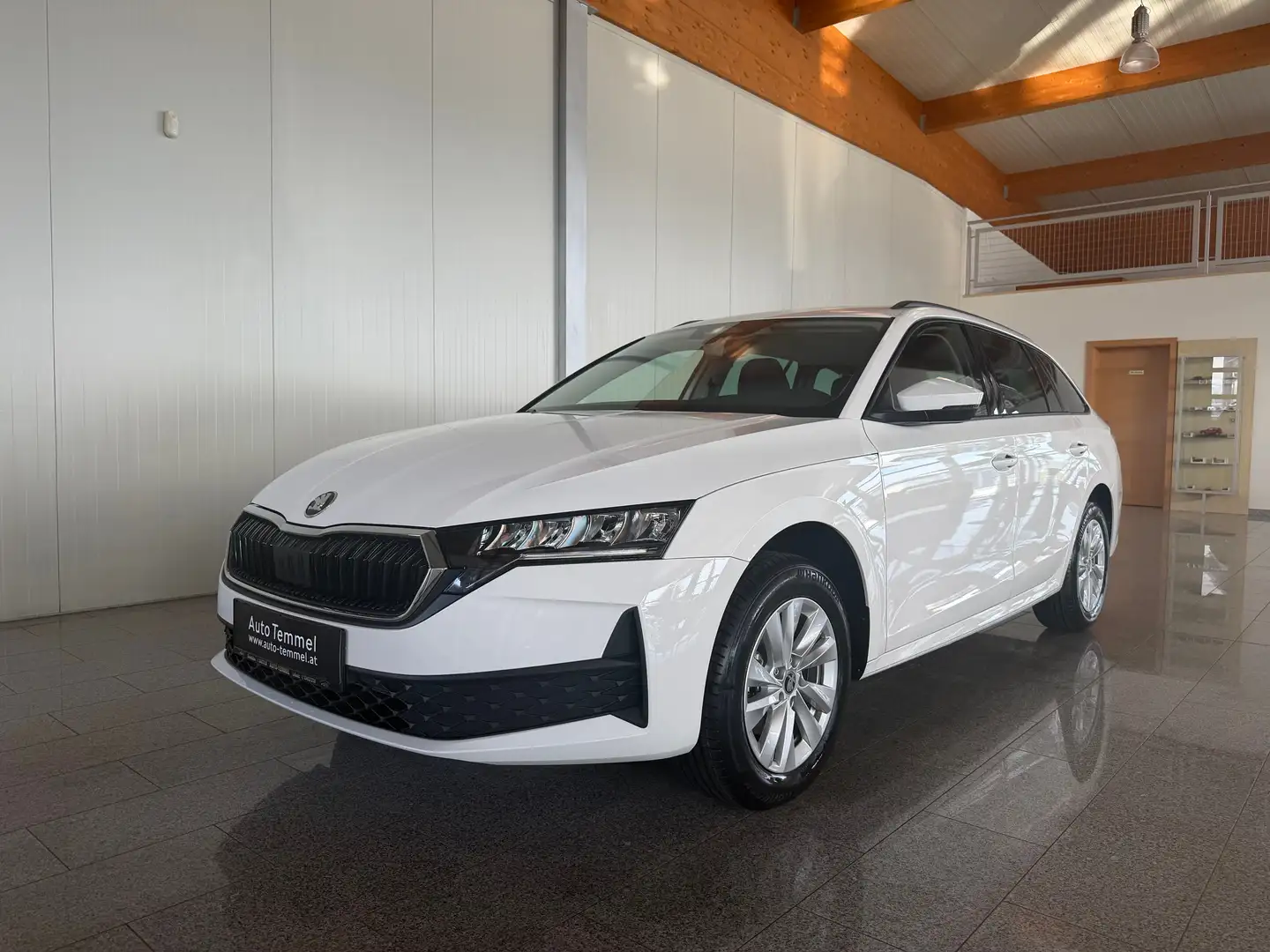 Skoda Octavia 1.5 TSI 85 kW Essence "Winterräder kostenlos" Weiß - 2