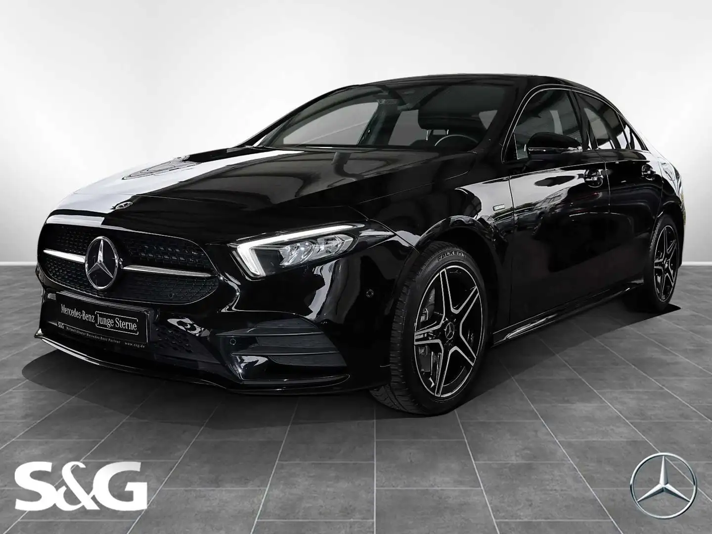 Mercedes-Benz A 250 e Limousine AHK+KAMERA+LED+CARPLAY+MBUX Černá - 1
