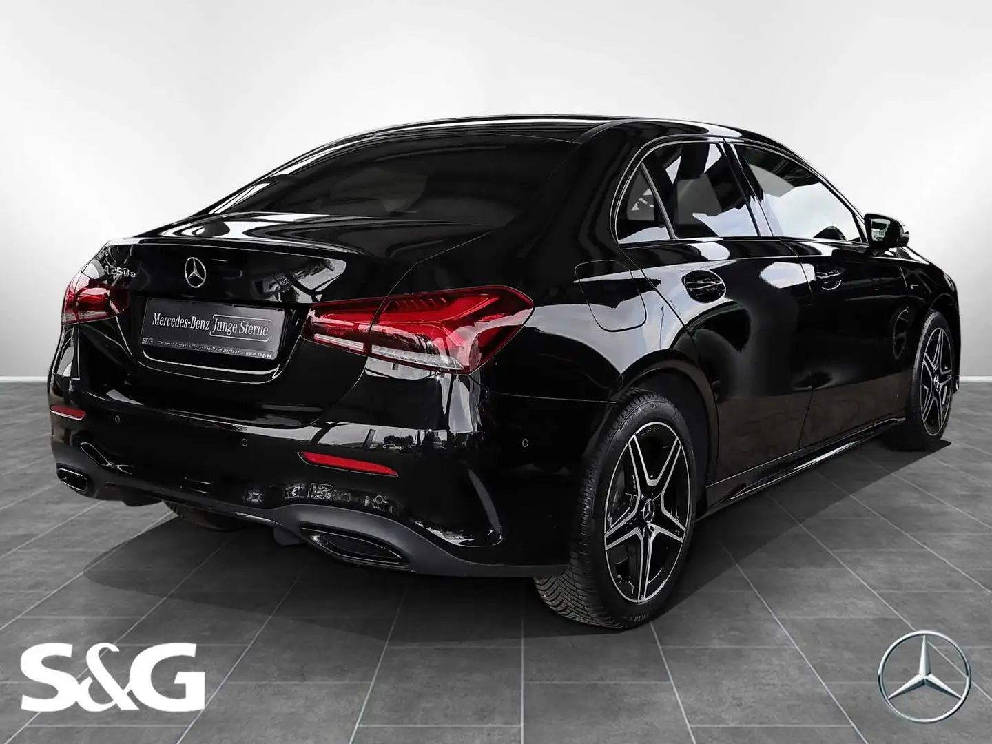 Mercedes-Benz A 250 e Limousine AHK+KAMERA+LED+CARPLAY+MBUX Černá - 2