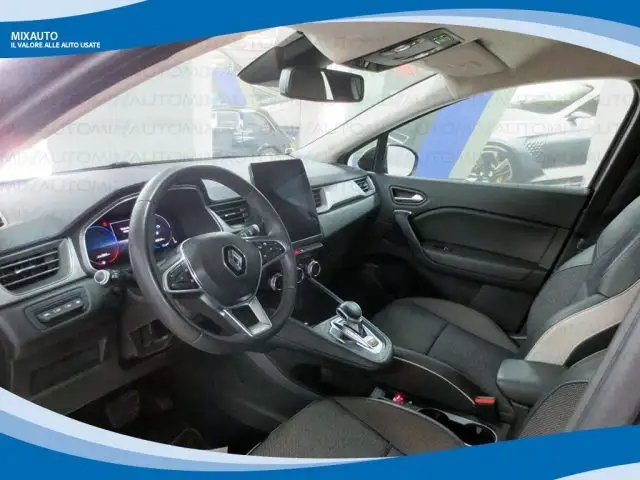 Renault Captur view 3