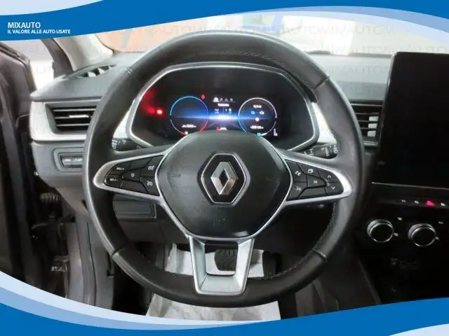 Renault Captur view 4