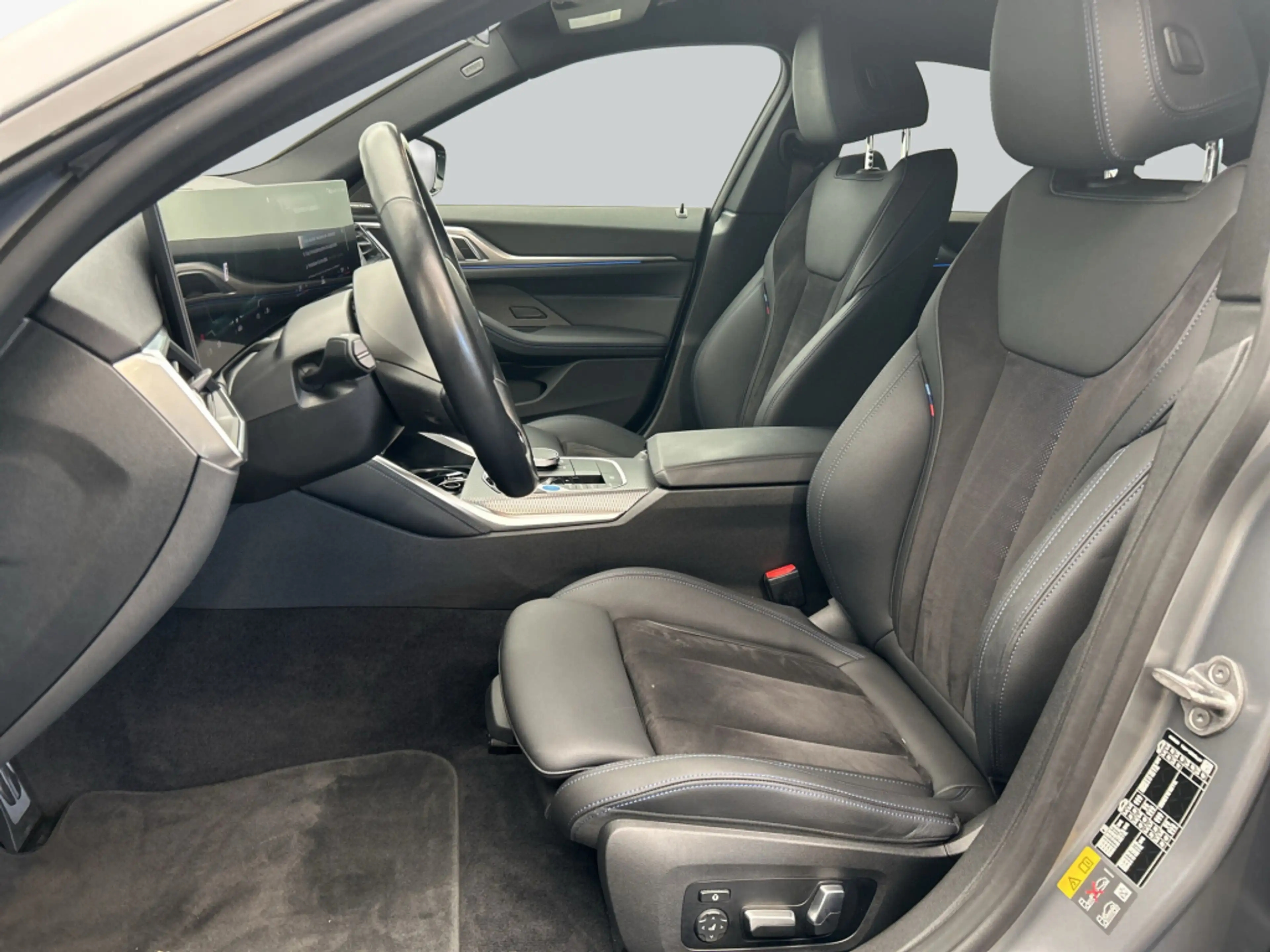 BMW i4 eDrive40 Gran Coupe M Sport Laserlicht* HK* — photo 11