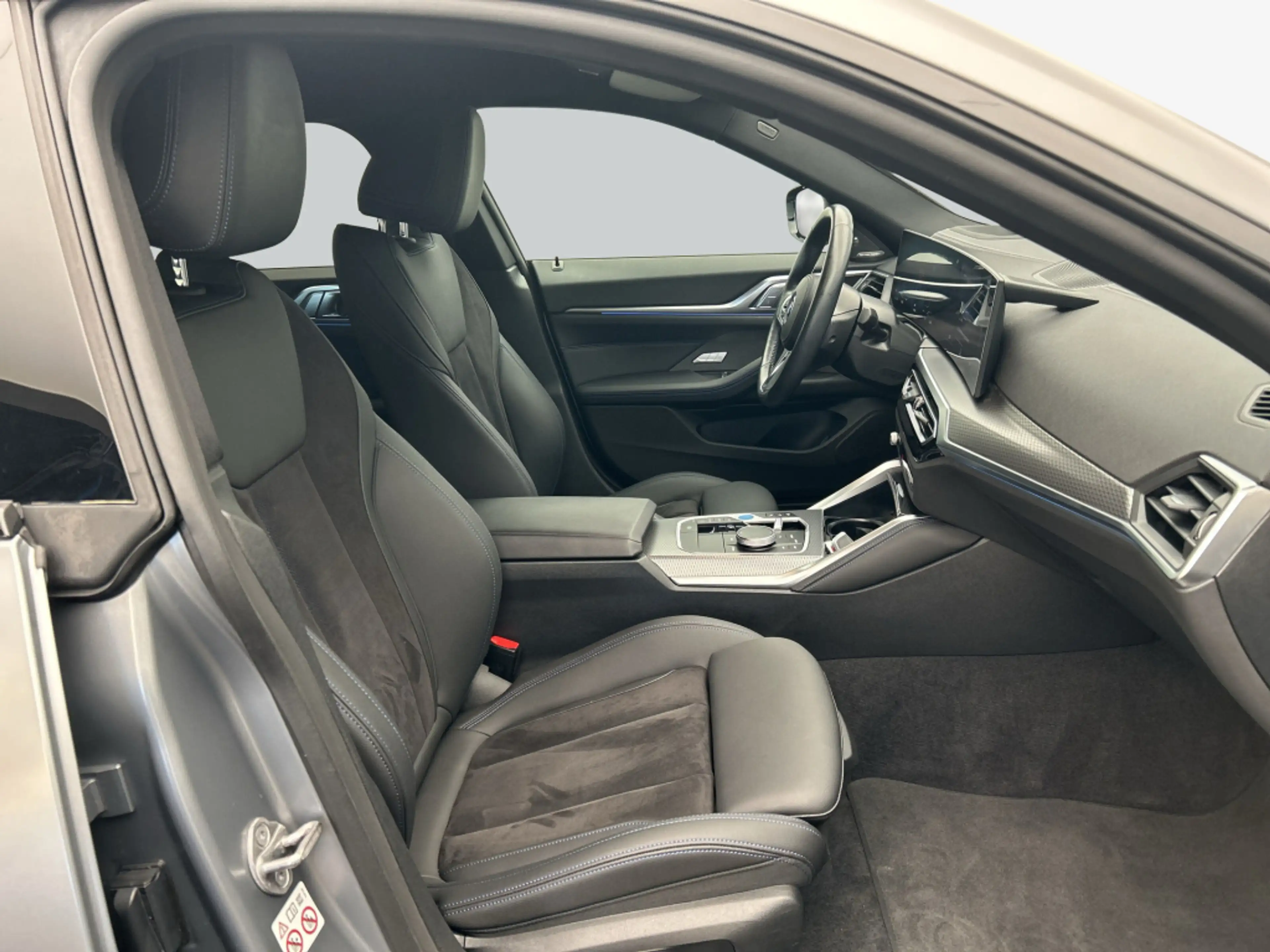 BMW i4 eDrive40 Gran Coupe M Sport Laserlicht* HK* — photo 13