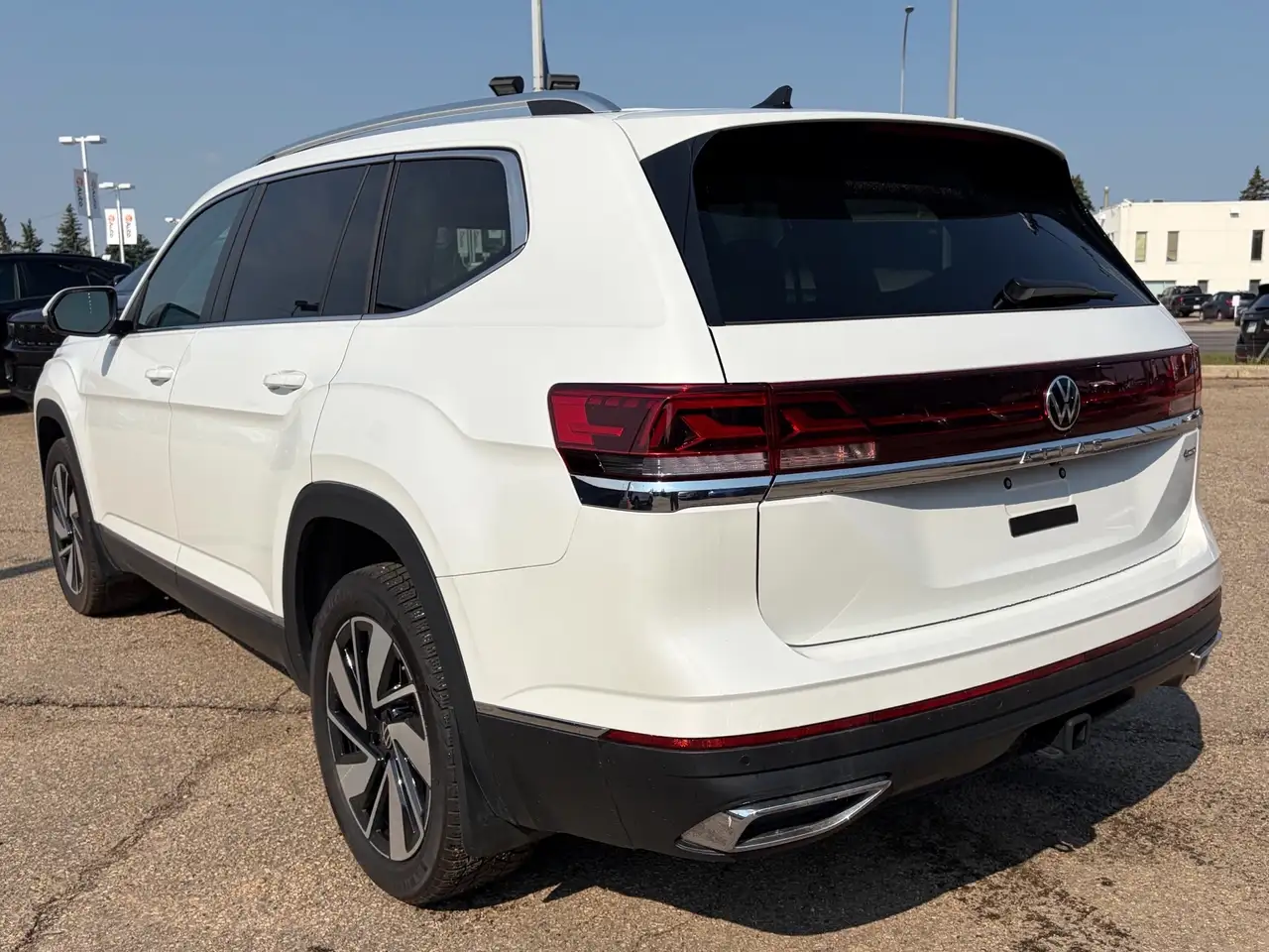 Volkswagen Atlas photo Volkswagen Atlas