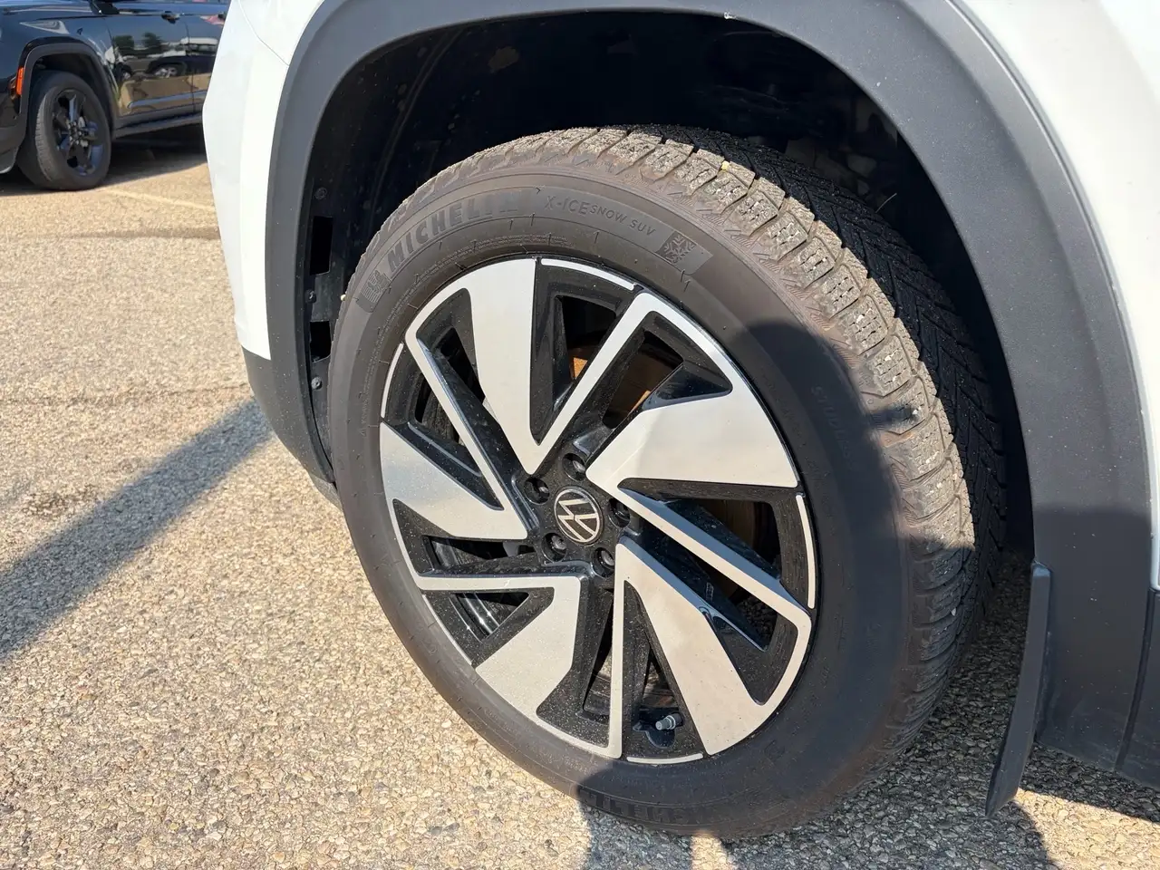 Volkswagen Atlas photo Volkswagen Atlas