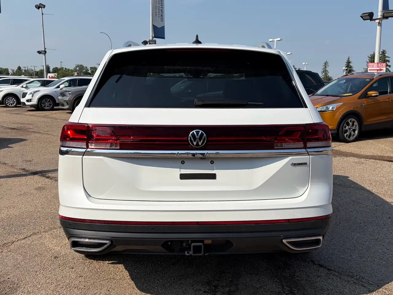 Volkswagen Atlas photo Volkswagen Atlas
