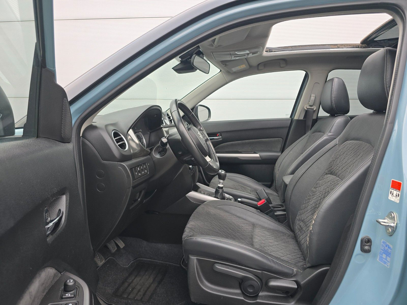 Suzuki Vitara Comfort+ 4x4 (1.Hand/Kamera/Pano) — photo 12