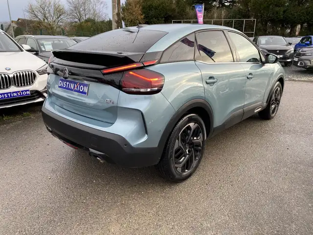 Citroen C4 view 4