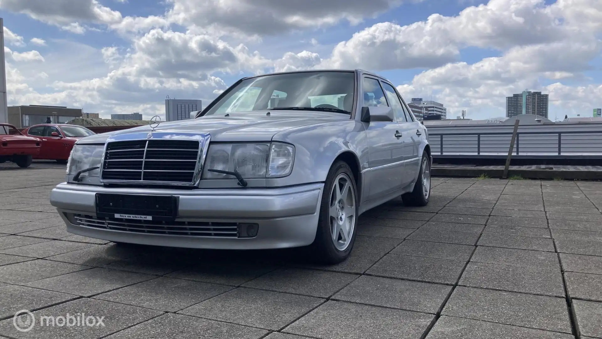 Mercedes-Benz 500 500E W124 - 2