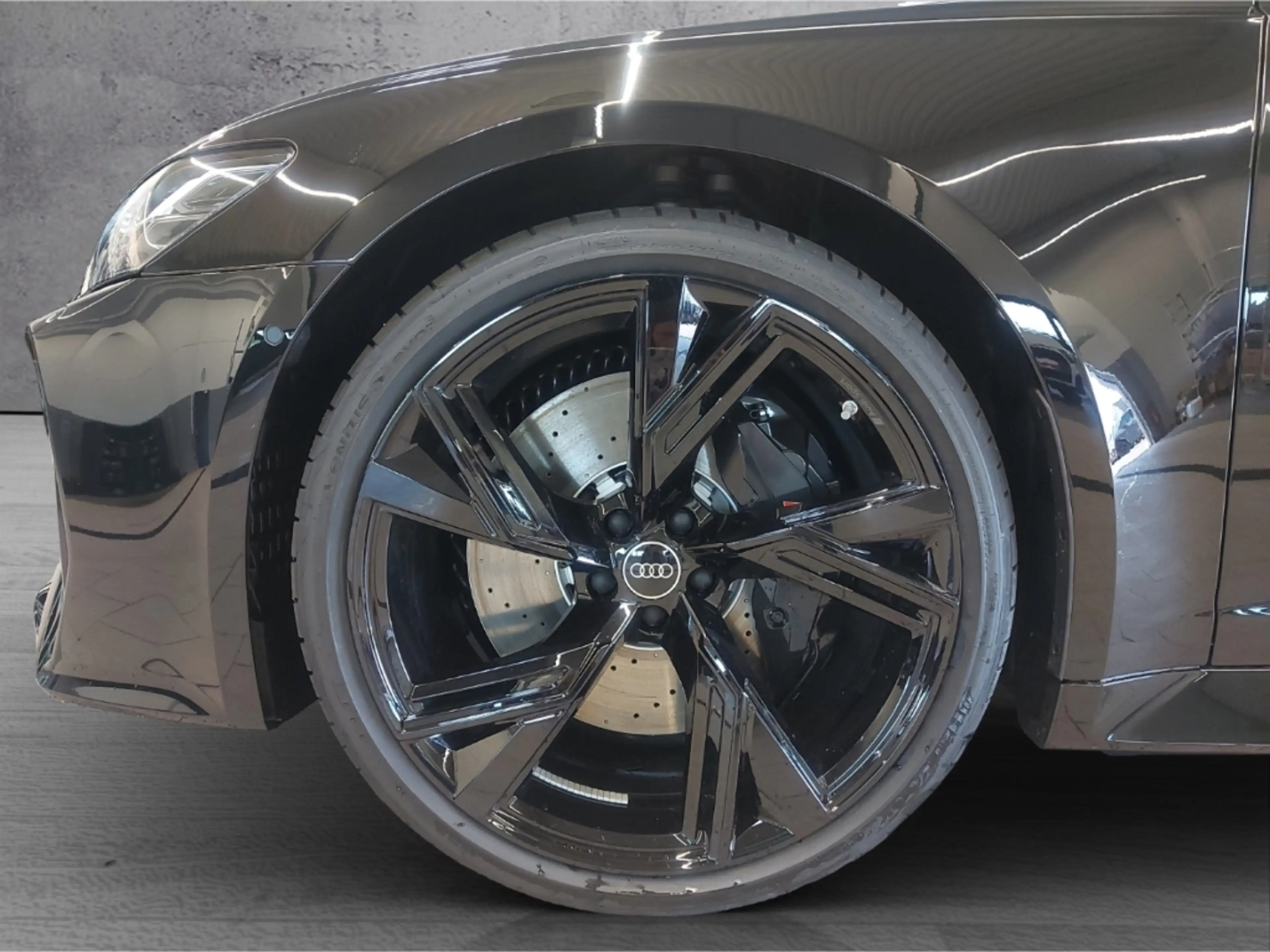 Audi RS6 Avant All Black LASER 22 B&O PANO HEAD-UP 360° STA — photo 4