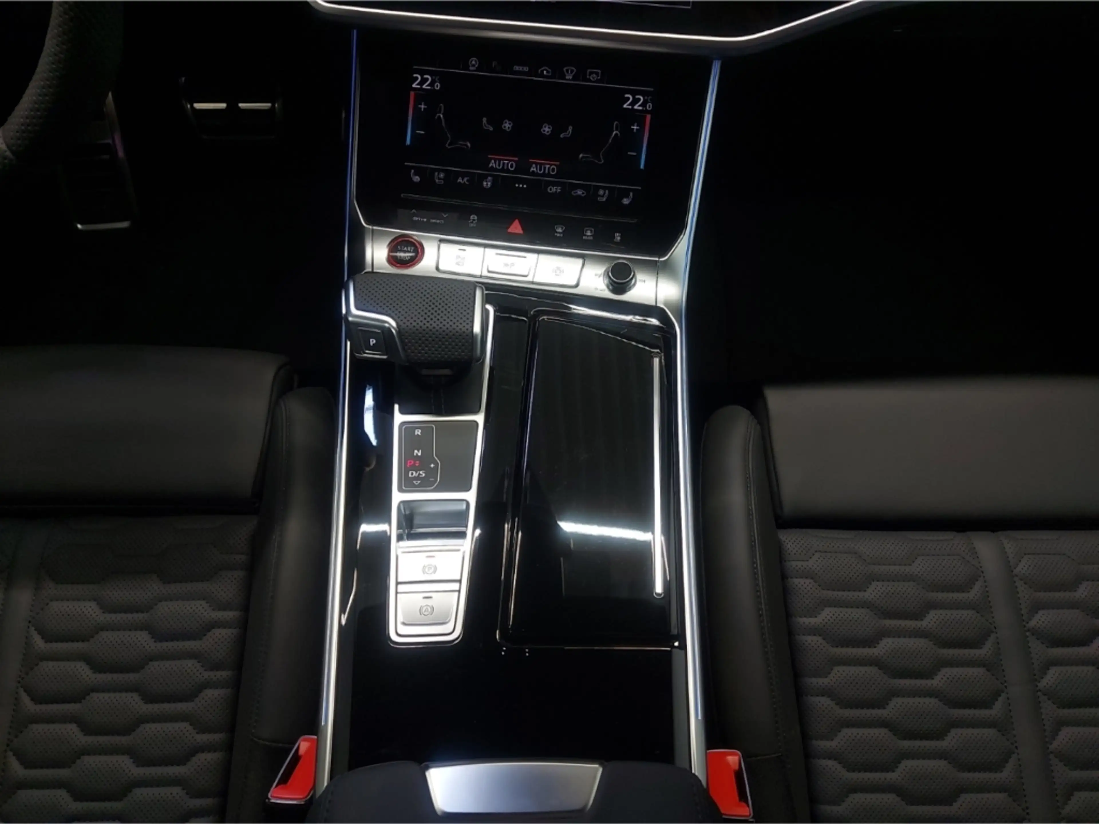 Audi RS6 Avant All Black LASER 22 B&O PANO HEAD-UP 360° STA — photo 13