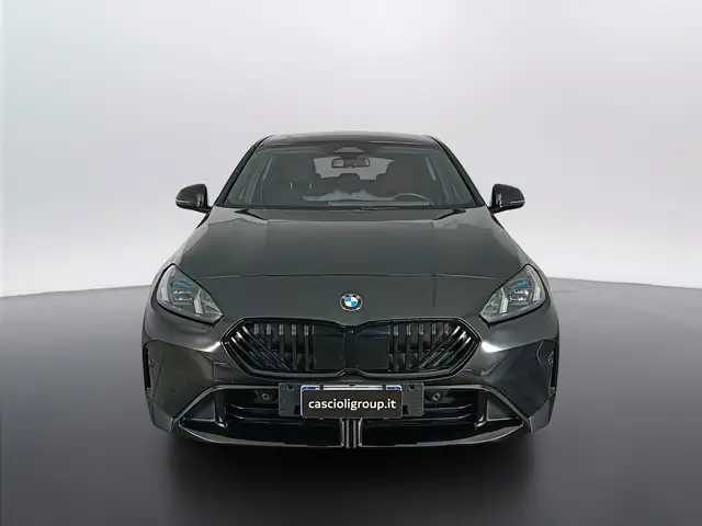 BMW 1 Series view 2