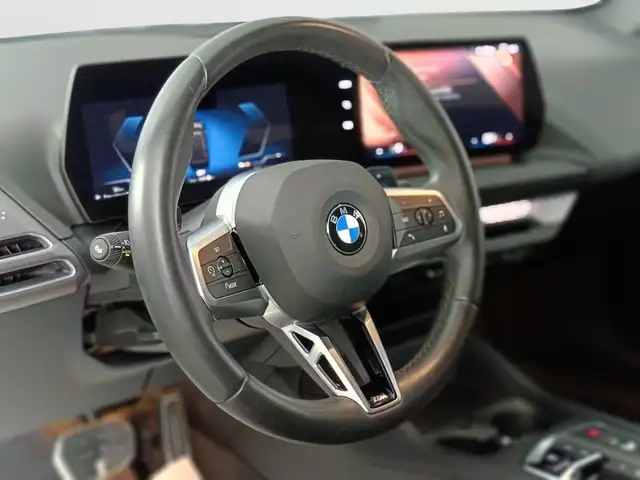 BMW 1 Series view 18
