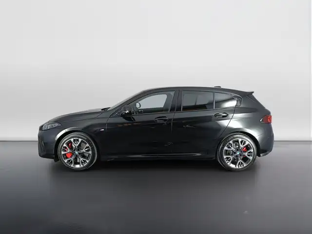 BMW 1 Series view 6