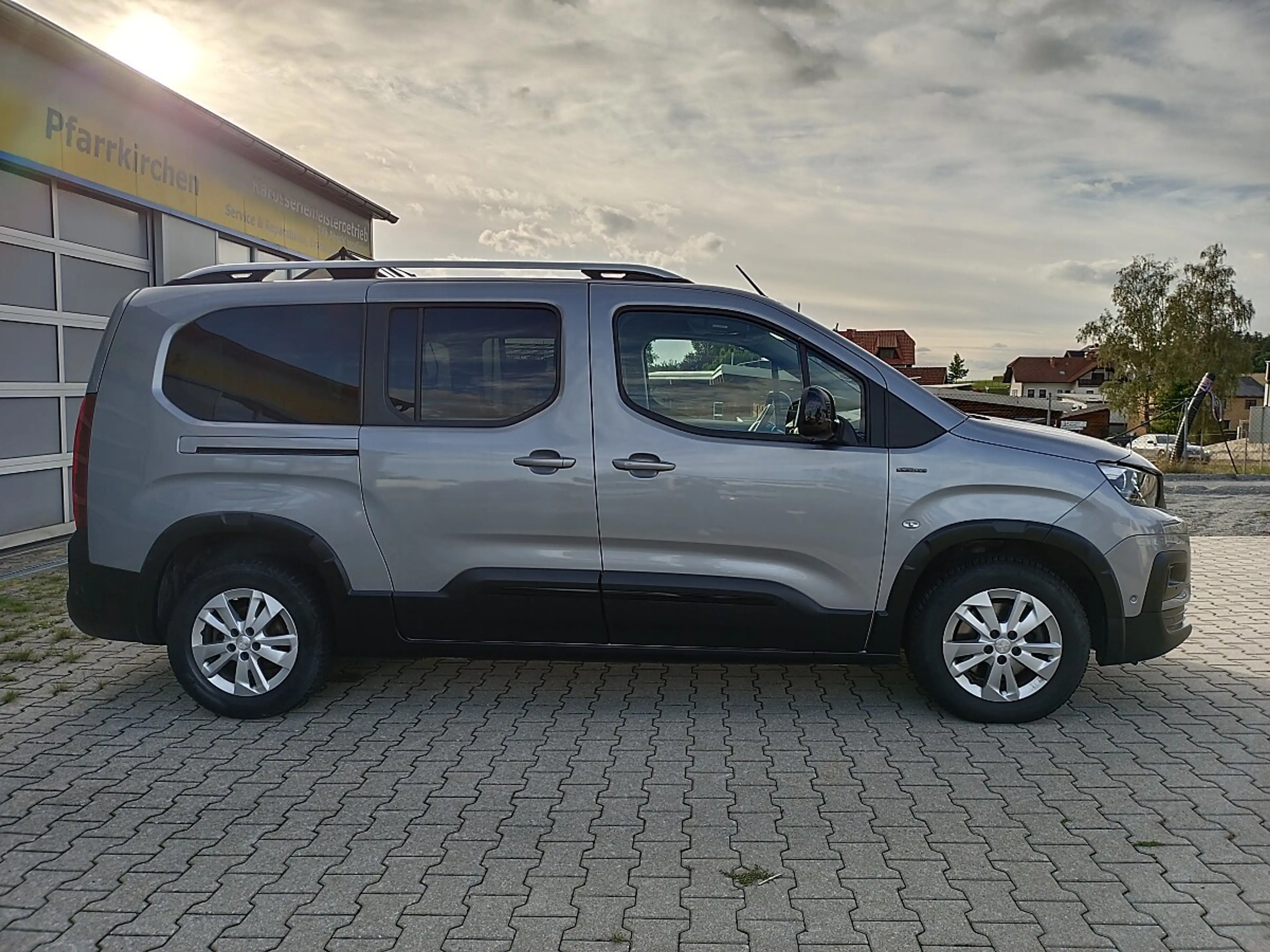 Peugeot Rifter 1.5 BlueHDi 130 FAP Allure Lang Start&Stop GT-L... — photo 5