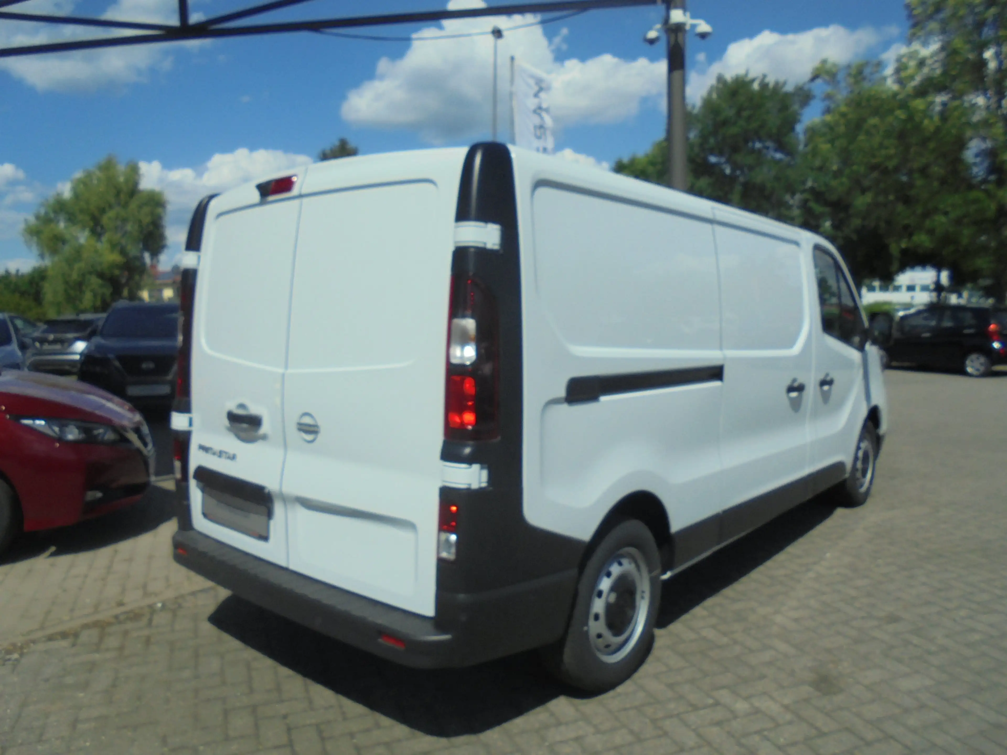 Nissan Primastar Kasten N-Connecta L2H1 6MT dci130 3,0t Navi — photo 5