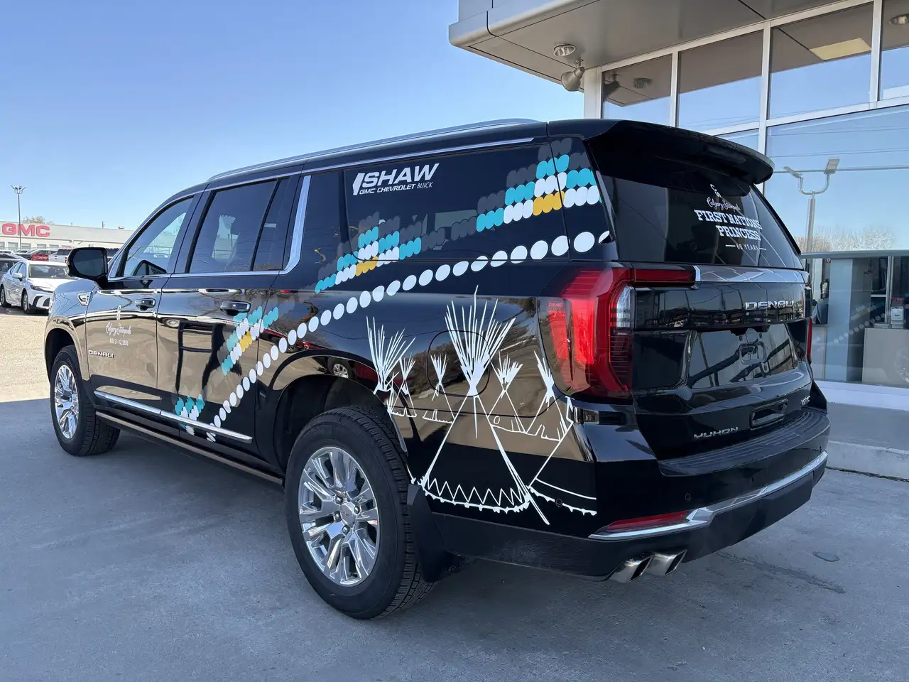 GMC Yukon снимка GMC Yukon