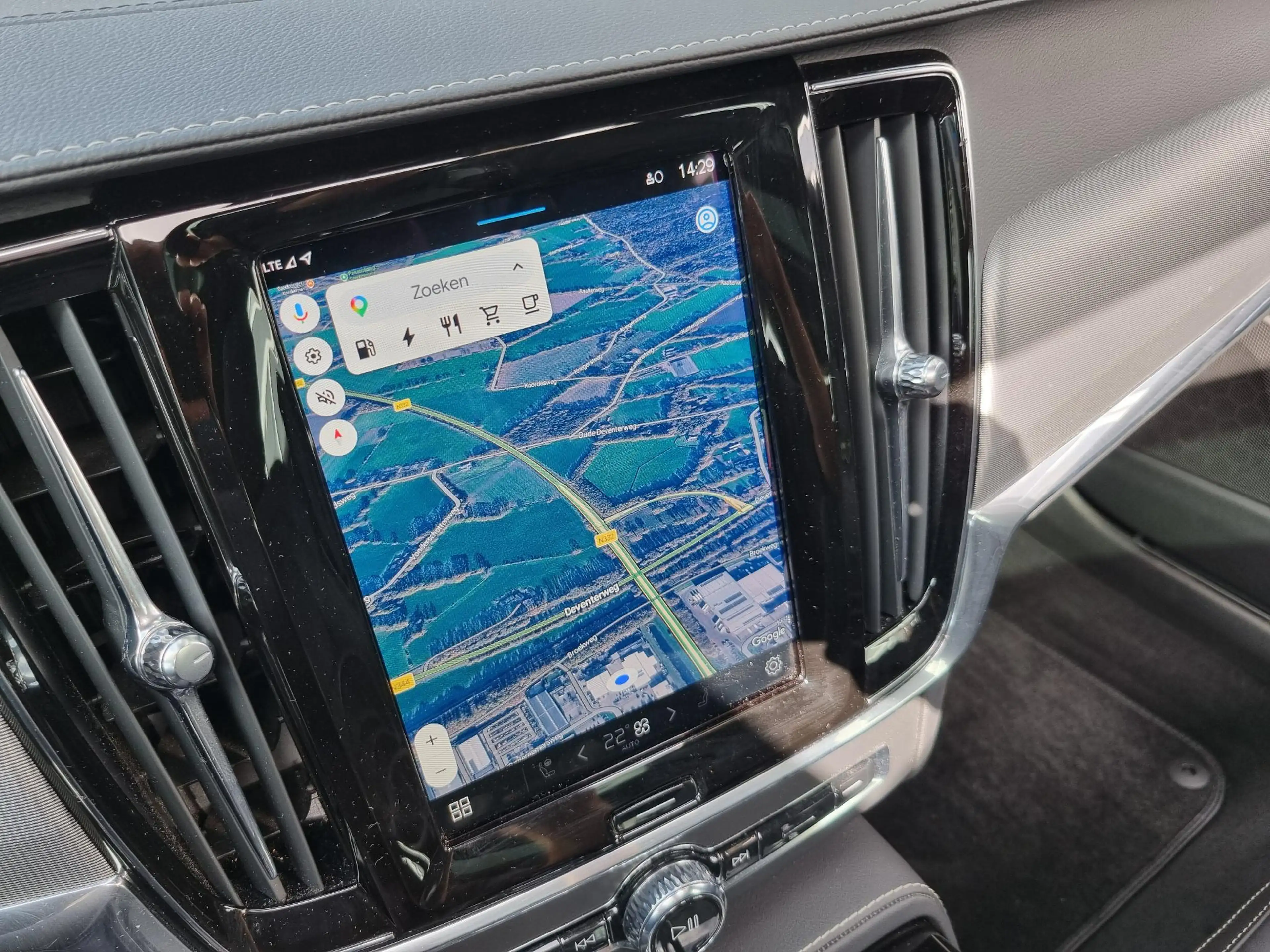 Volvo V90 2.0 T6 Plug-in hybrid AWD Ultra Dark LEER / PANORA — photo 14