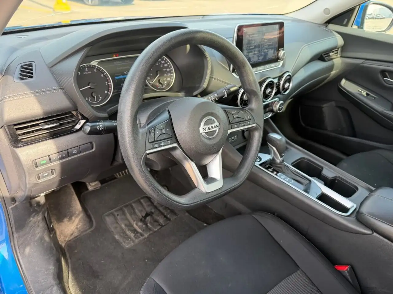 Nissan Sentra fotografie Nissan Sentra