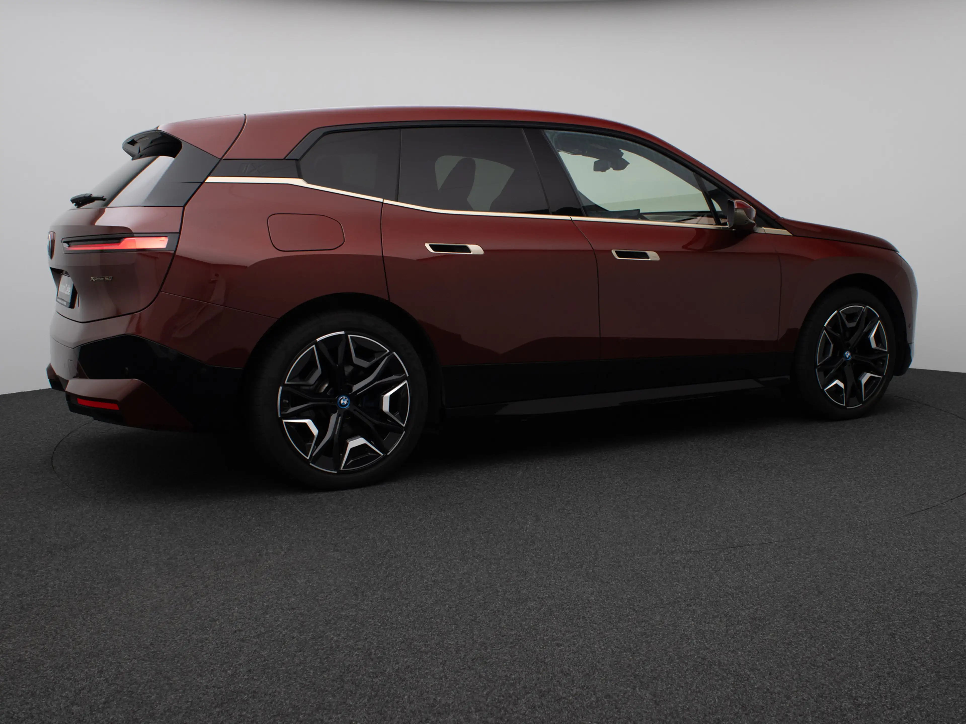 BMW iX Sport Pano Sky-Lounge 360°Laser SoftCl — photo 6